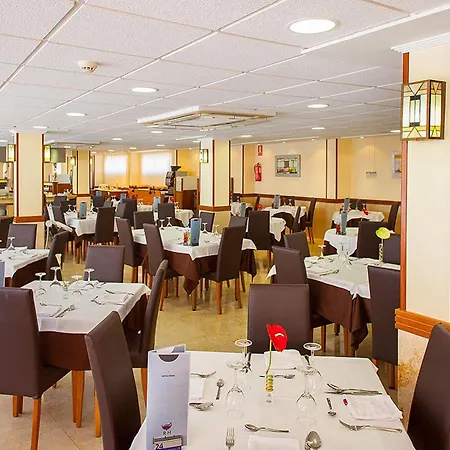 Rh卡萨布兰卡套房酒店 4*